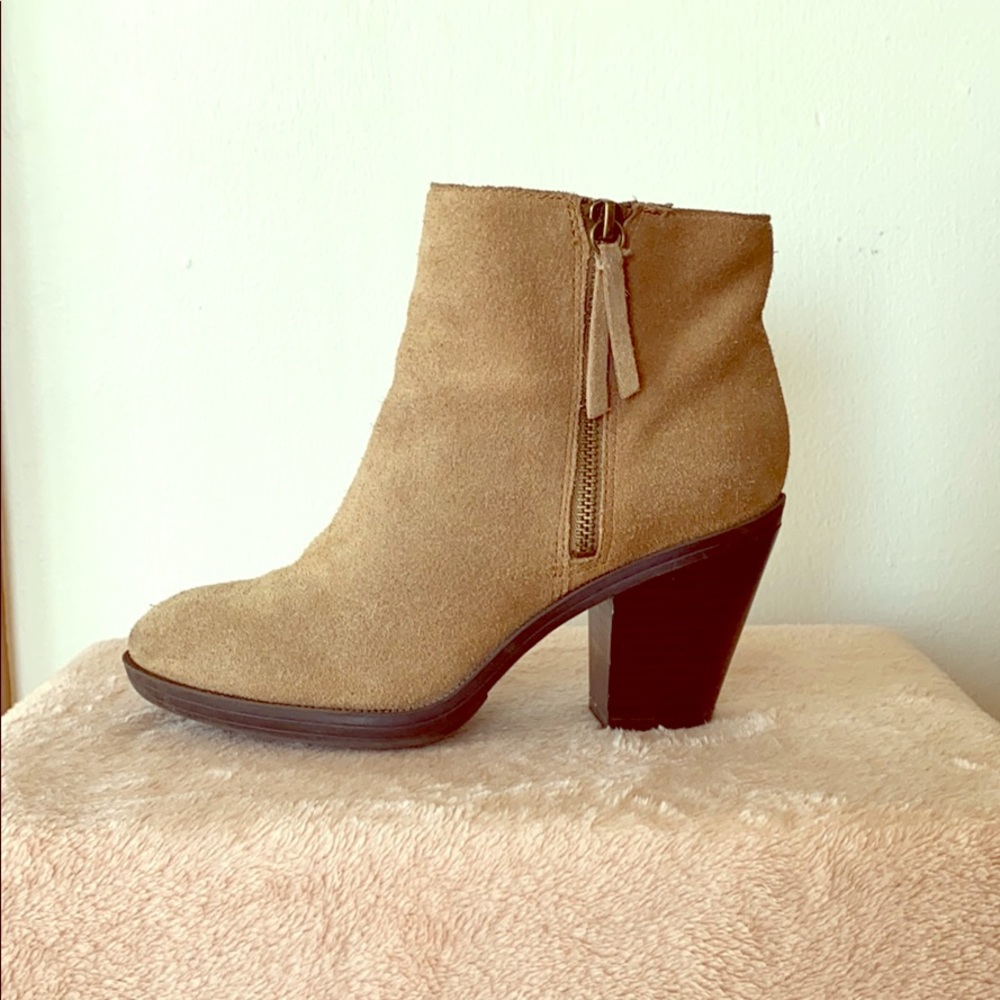 Enzo Angiolini Booties